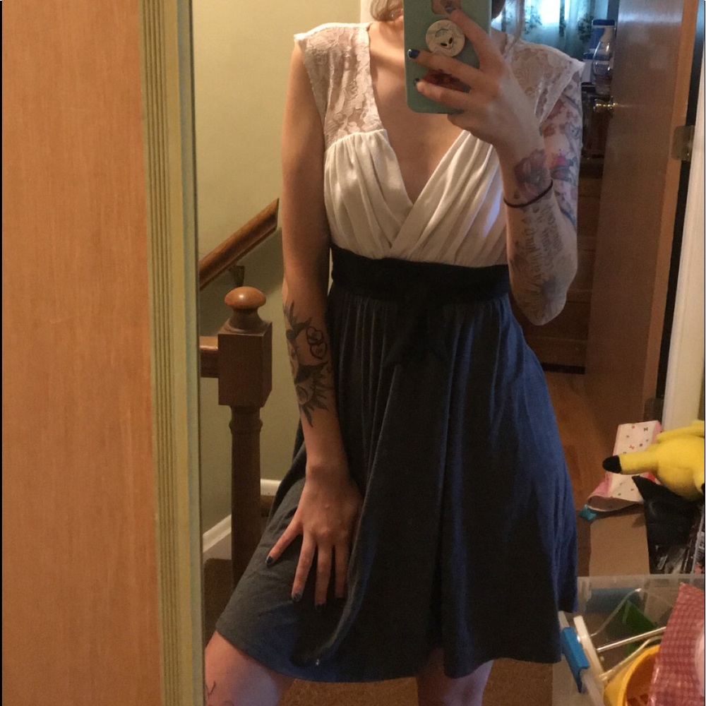 Grey and white dress with lace trim, ties at waist